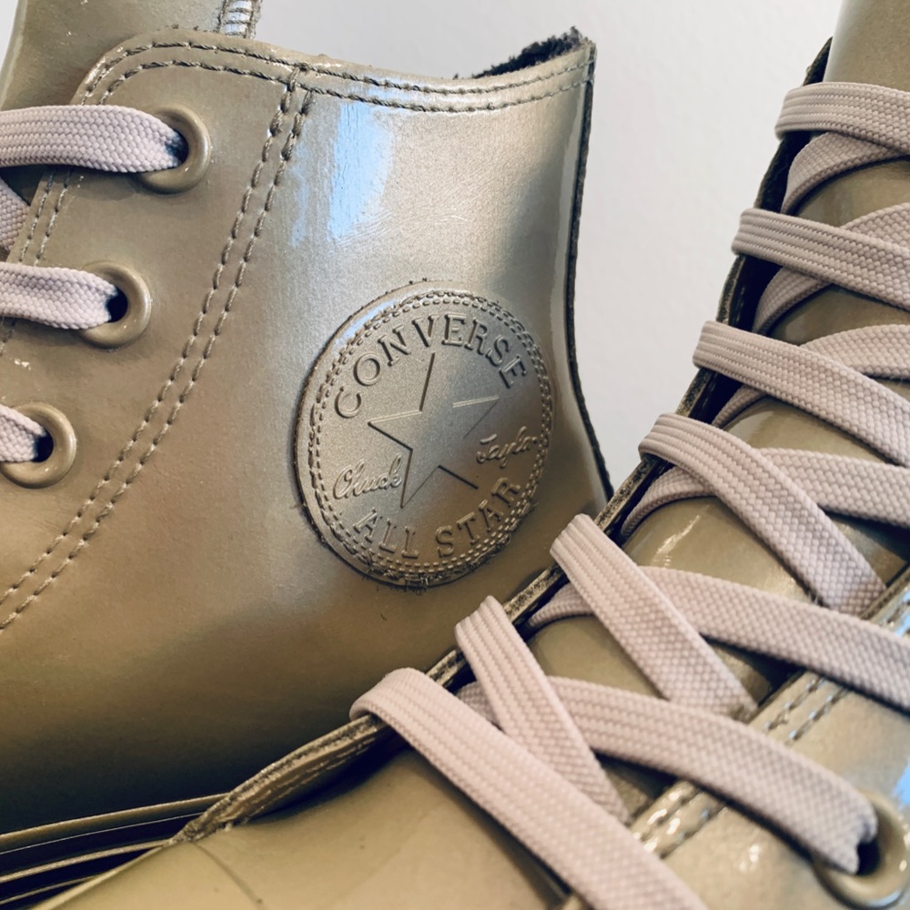Converse Hi-Top (Metallic Gold)